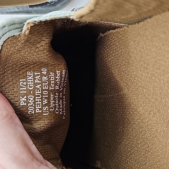 Olukai Pehuea Pa'i Womens Soft Pink/Ke Au Camo Slip-on Shoe Loafer size 10 women - Picture 7 of 8